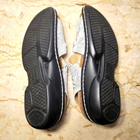 Finn Comfort Womens Silver Metallic Swirl Leather Sandals Size EU 40/US 9-9.5 - Picture 8 of 12